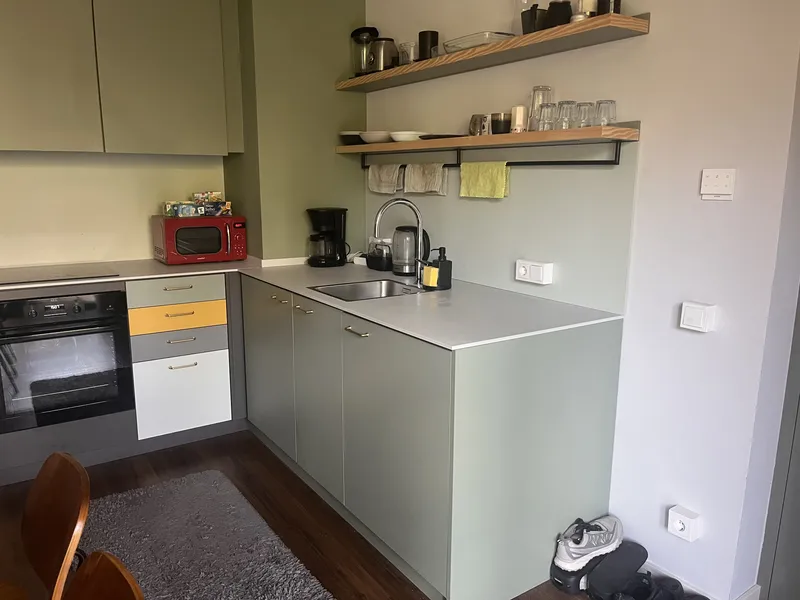 Moderne, voll möblierte 40m²-Wohnung (EG) mit Terrasse — photo 1